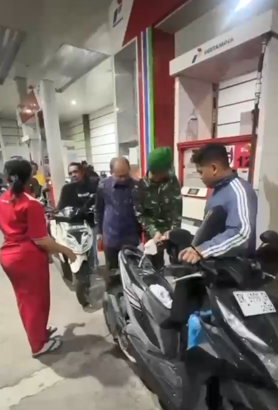 Gubernur Bali mengawal dan memastikan pasokan Bahan Bakar Minyak (BBM) di wilayah Provinsi Bali