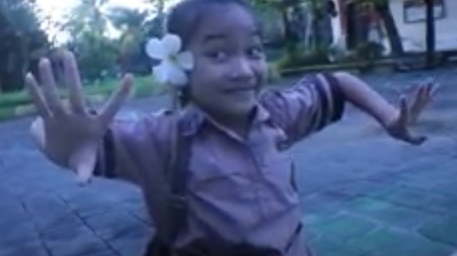 DISBUD PROV. BALI : THE FIRST TIME OLEH SANGGAR NARASWARI DANCE CREATION