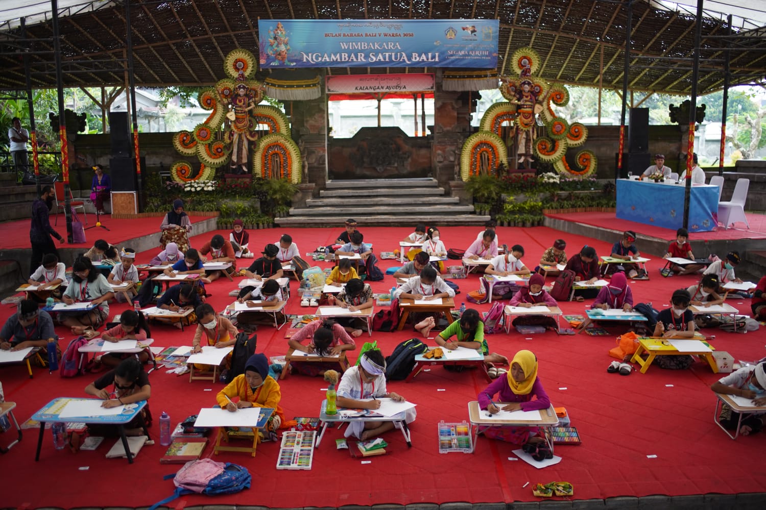 Talenta Anak dalam Lomba Menggambar ‘Satua’ Bali Membanggakan