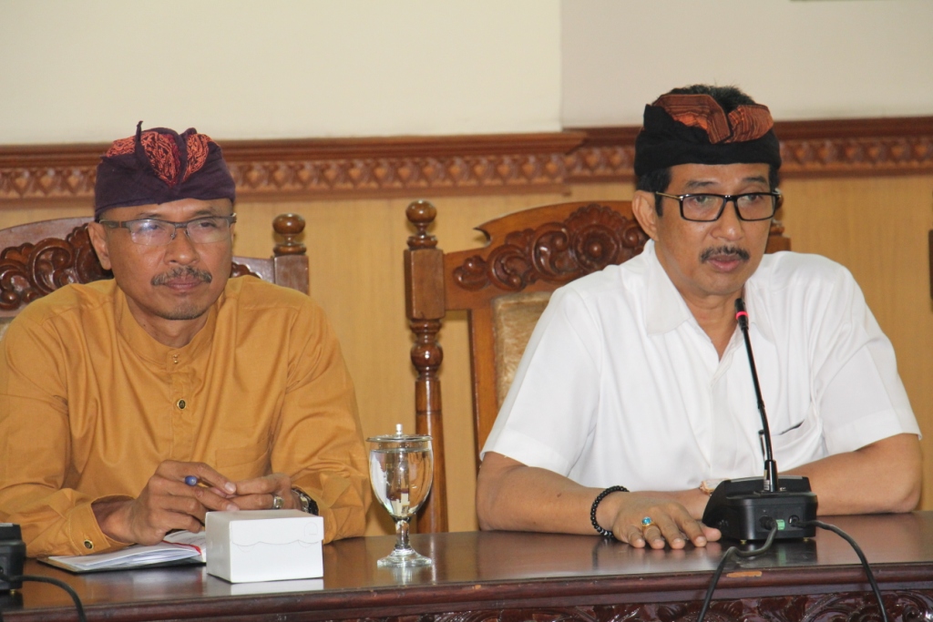 Kepala Dinas Pimpin Rapat Evaluasi Fisik dan Keuangan Tahun 2019