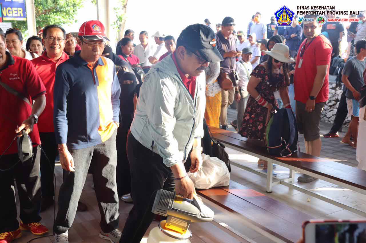 Penyemprotan Disinfektan