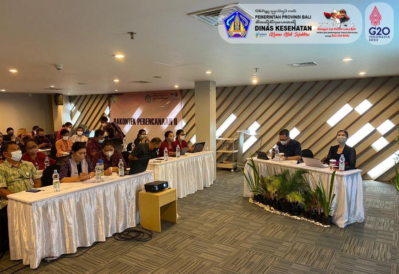 Narasumber dari Bappeda Rakontek Kesehatan II