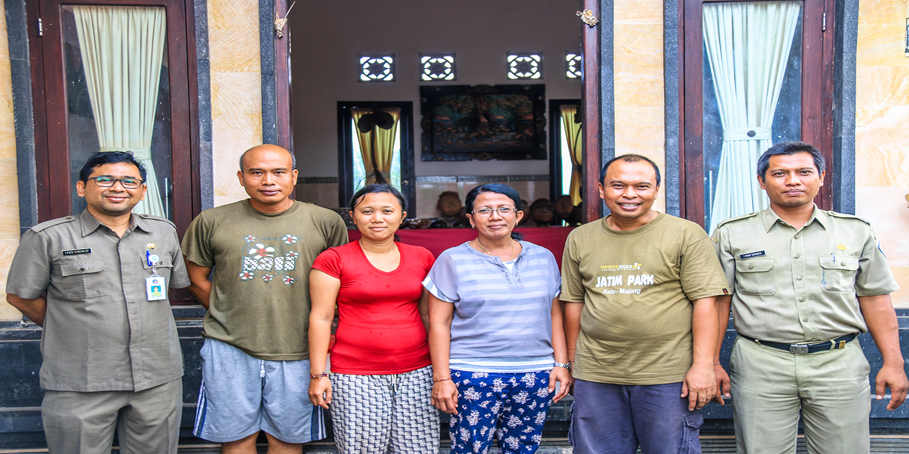 Pernak Pernik Cantik Olahan Batok Kelapa di Yande Batok