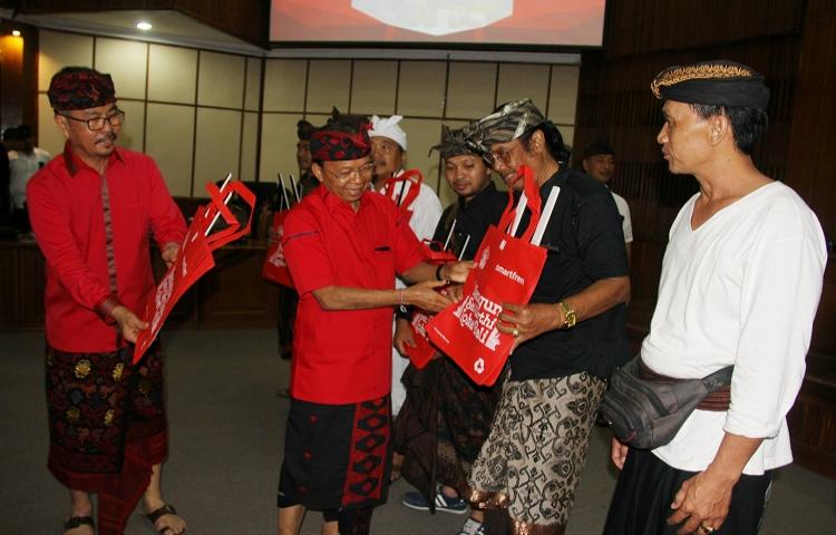 Gubernur Koster Apresiasi Langkah Smartfrend Dukung Visi Nangun Sat Kerthi Loka Bali