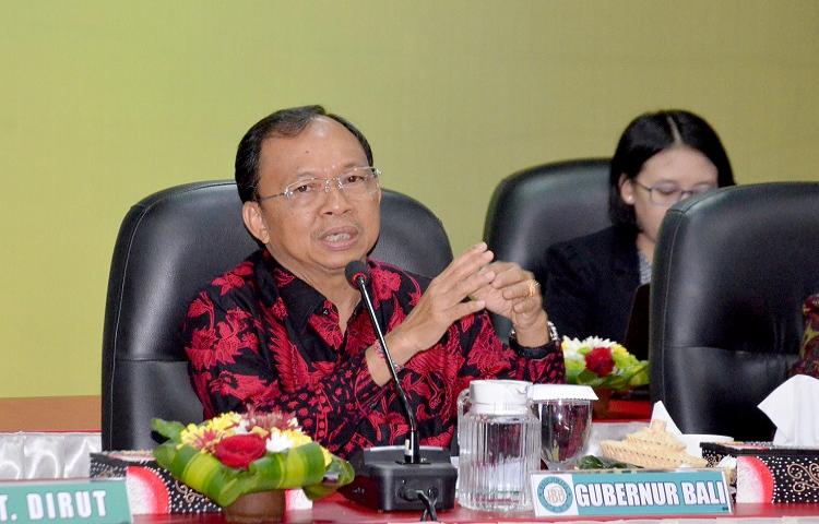 Gubernur Koster Ingin BPD Bali Jadi Agen Pembangunan Ekonomi Bali