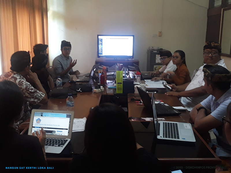 Rapat Pembahasan Pengoperasian/ Pengelolaan Portal Web dari Dinas Kelautan dan Perikanan Provinsi Bali