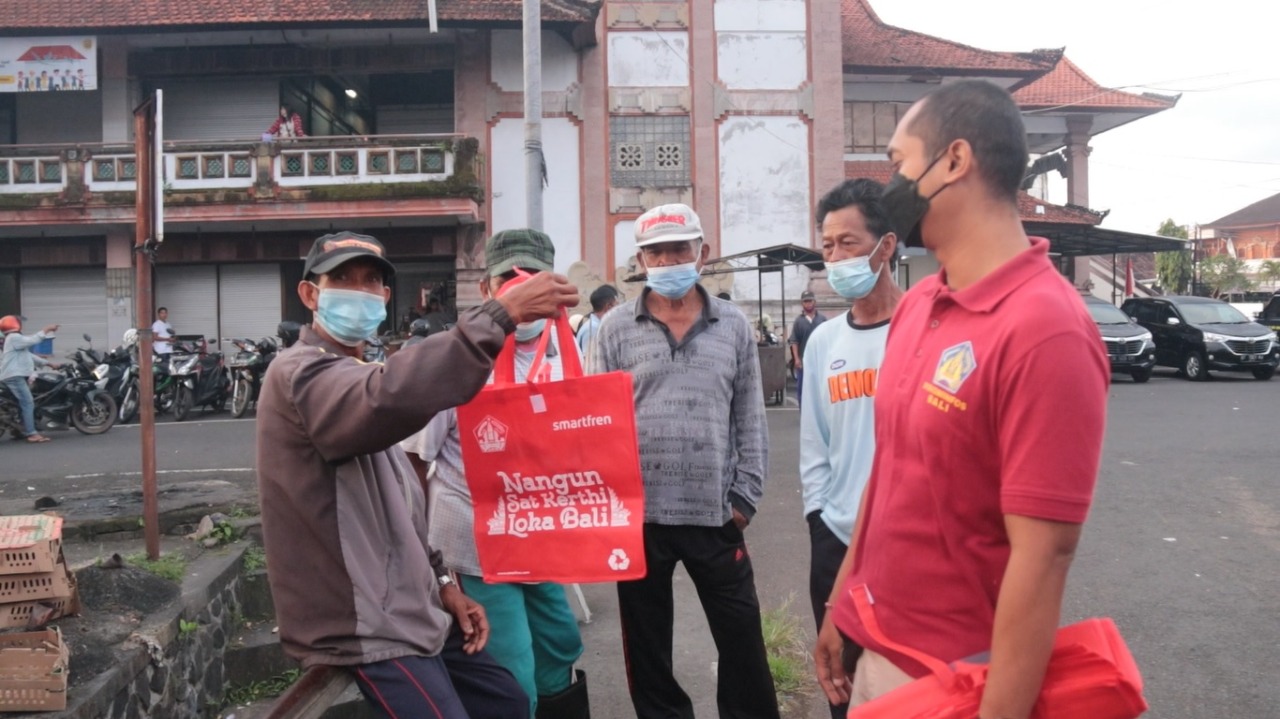 Sosialisasi Pembatasan Timbulan Sampah Plastik Sekali Pakai di Pasar Beringkit