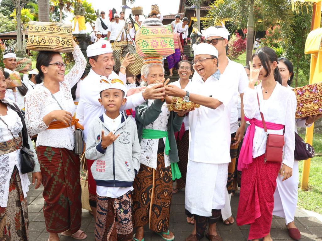 Gubernur Bali Evaluasi Pelayanan di Kawasan Suci Pura Agung Besakih