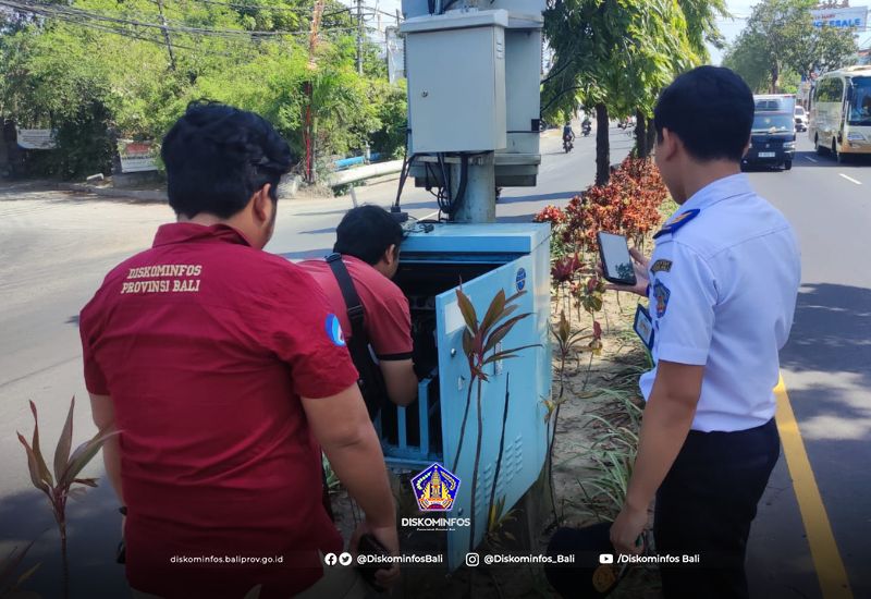 Pemasangan Modem Untuk Akses Internet CCTV