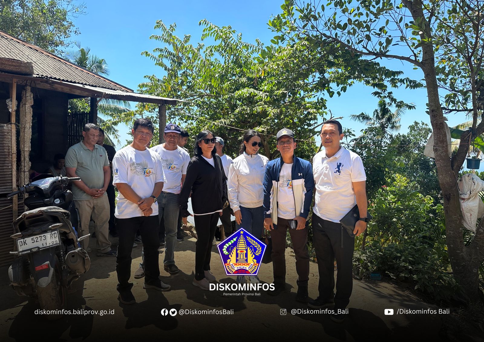 Dinas Kominfos dan PUPRKIM Provinsi Bali Serahkan Bantuan Bedah Rumah di Bangli