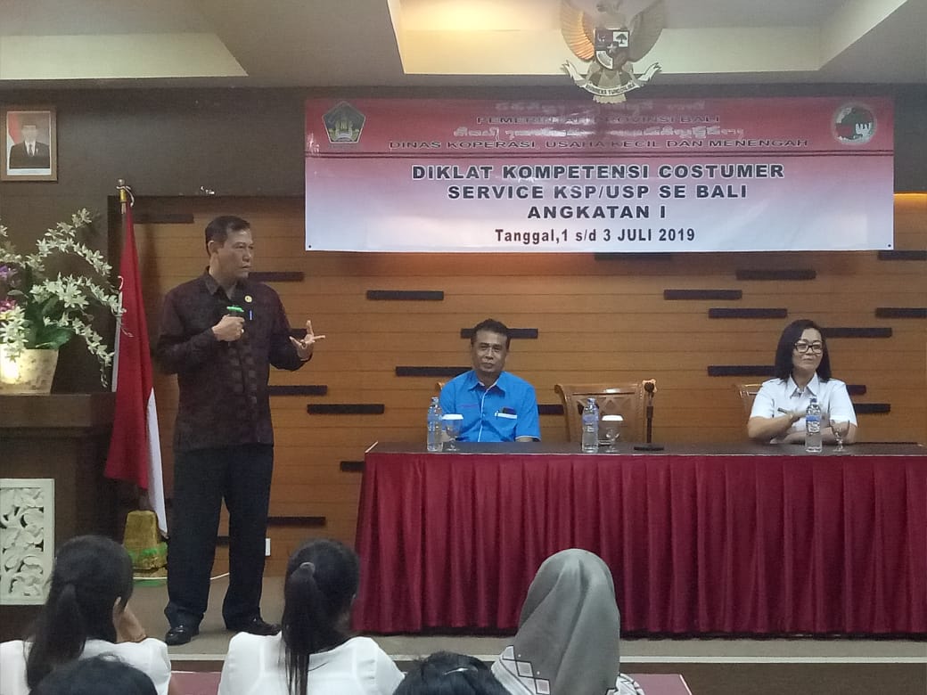 Dinas Koperasi Usaha Kecil dan Menengah Provinsi Bali melalui UPT Diklat telah melaksanakan Diklat Costumer Service bertempat di Hotel Puri Nusa Indah