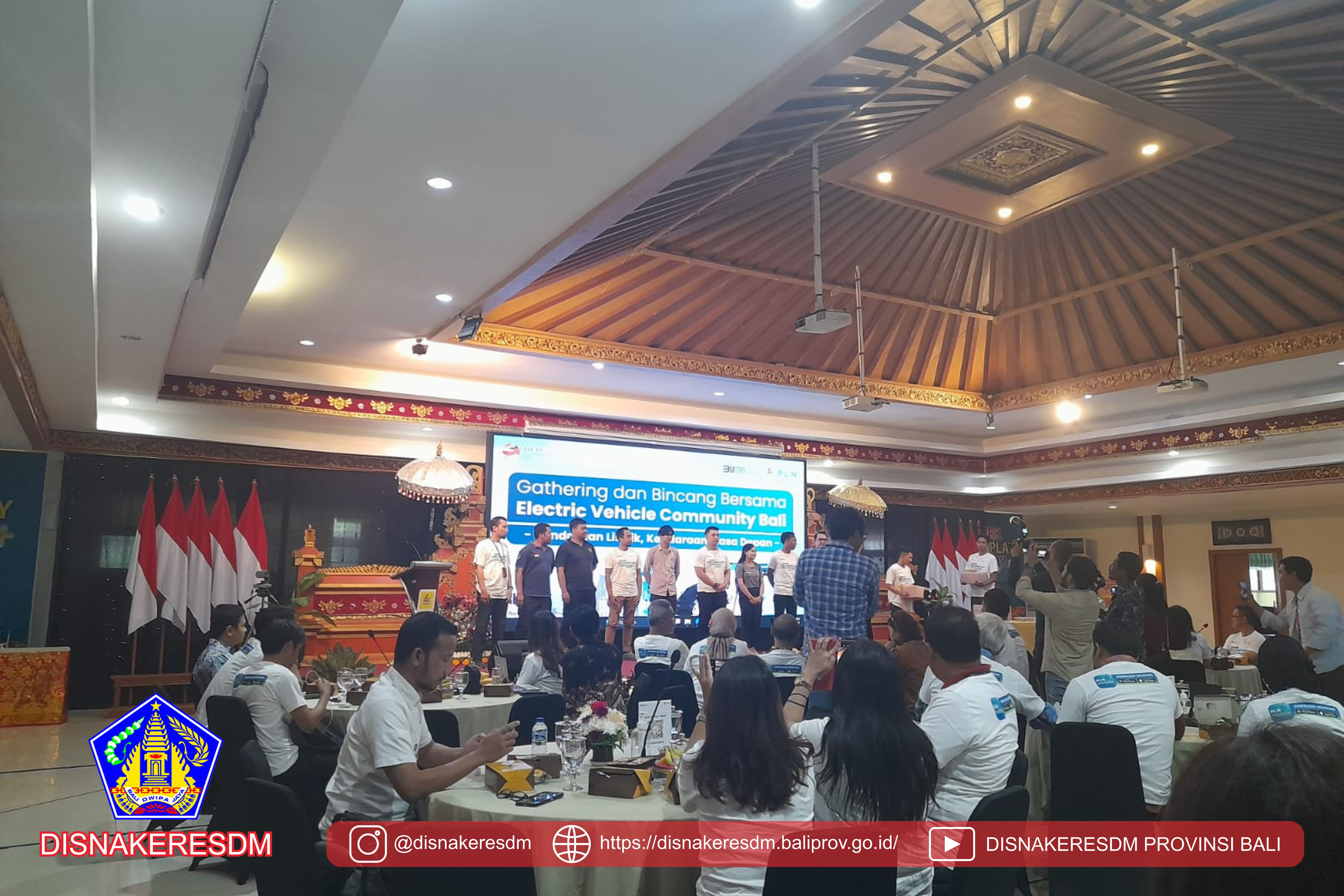 Electric Vehicle (EV) Gathering Hari Pelanggan Nasional PLN UID Bali