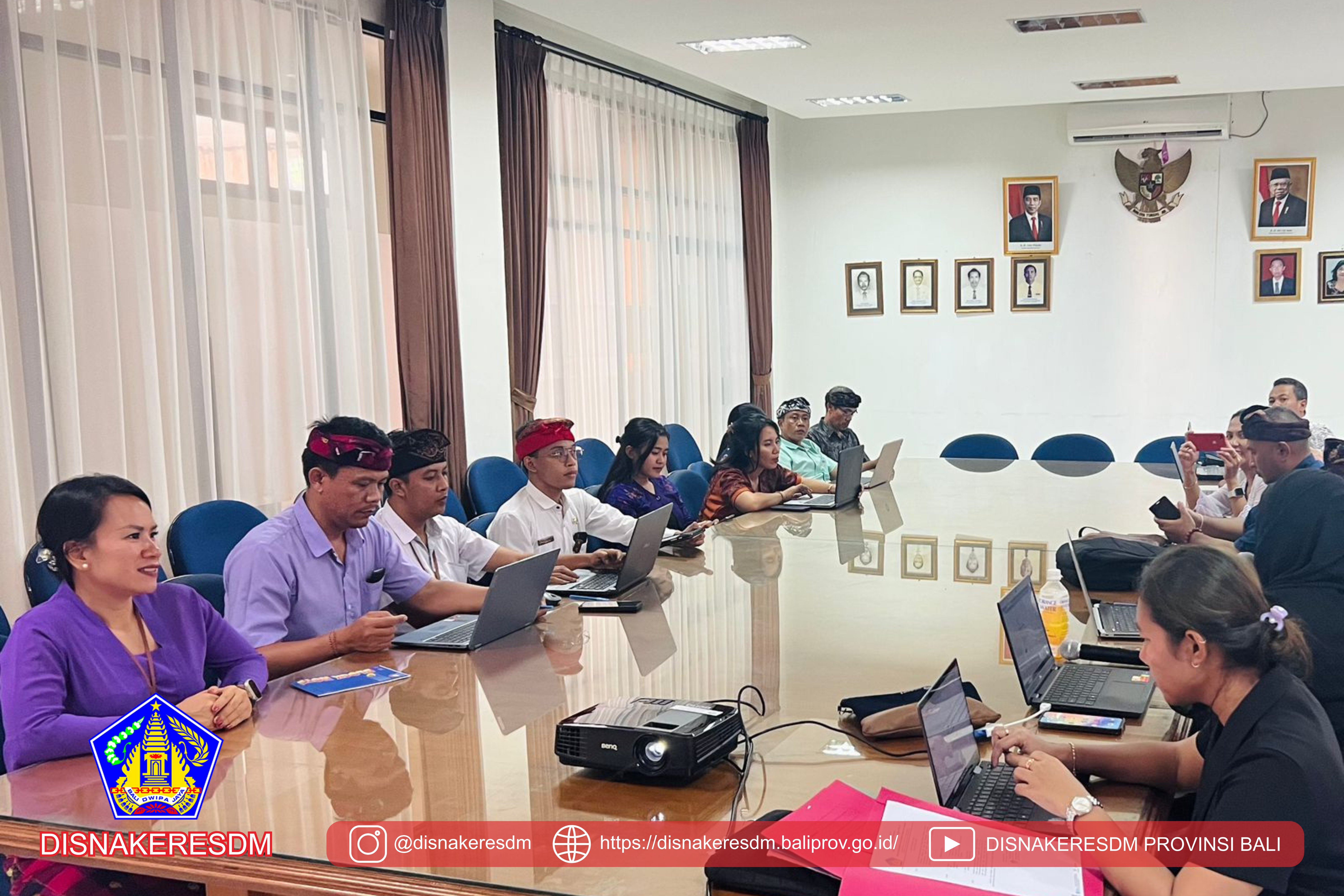Kegiatan Sosialisasi Penginputan Fitur Logbook Pada Aplikasi SINTALA