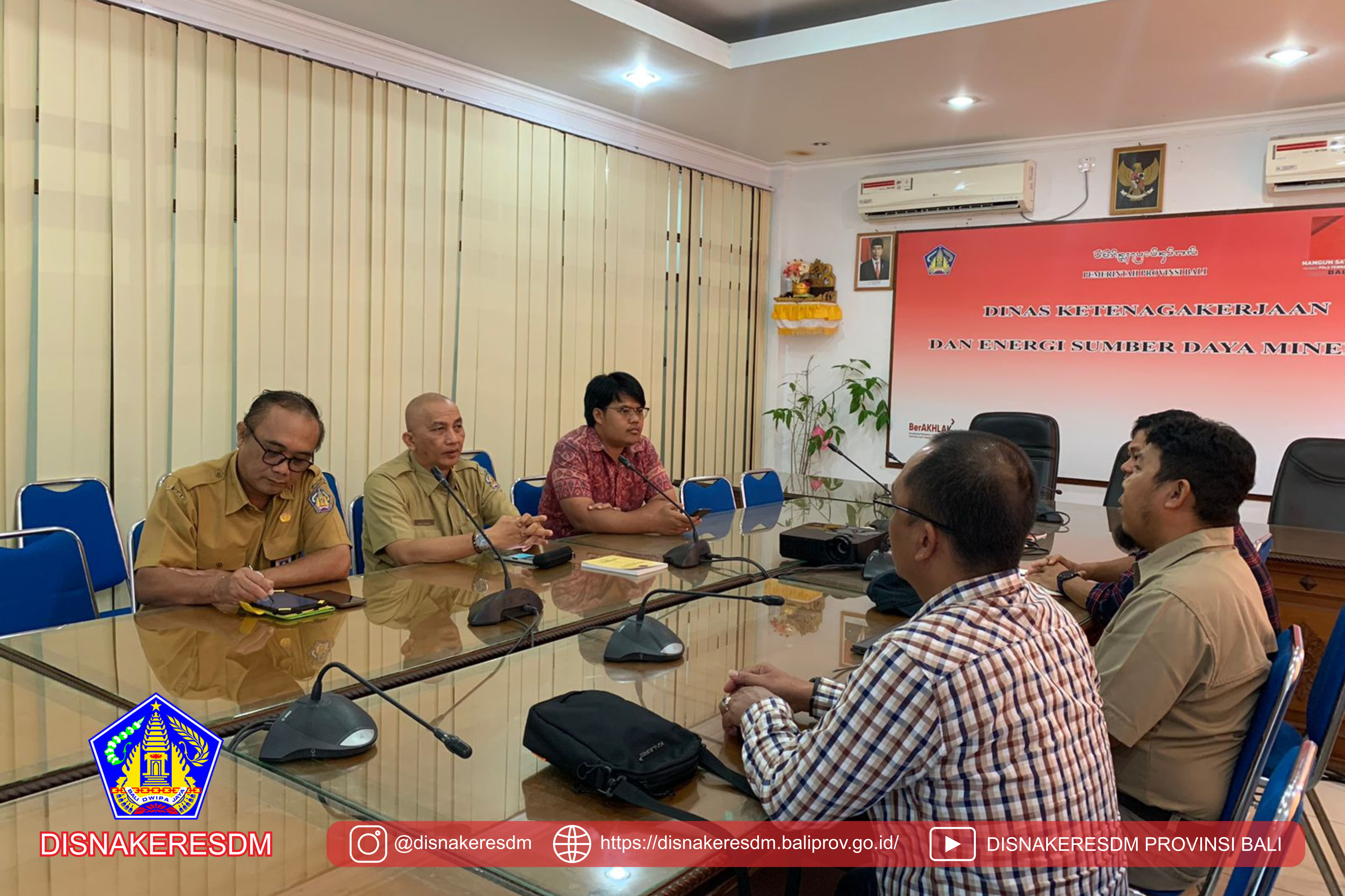 Kadisnaker ESDM Menerima Audiensi Dari Tim TGS