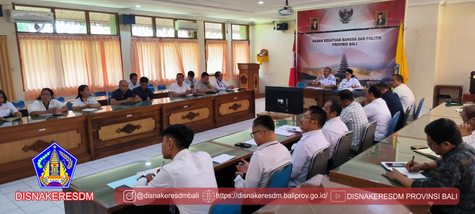 Mediator Hubungan Industrial Menghadiri Rapat Bersama Tim Pemantauan Orang Asing (POA)
