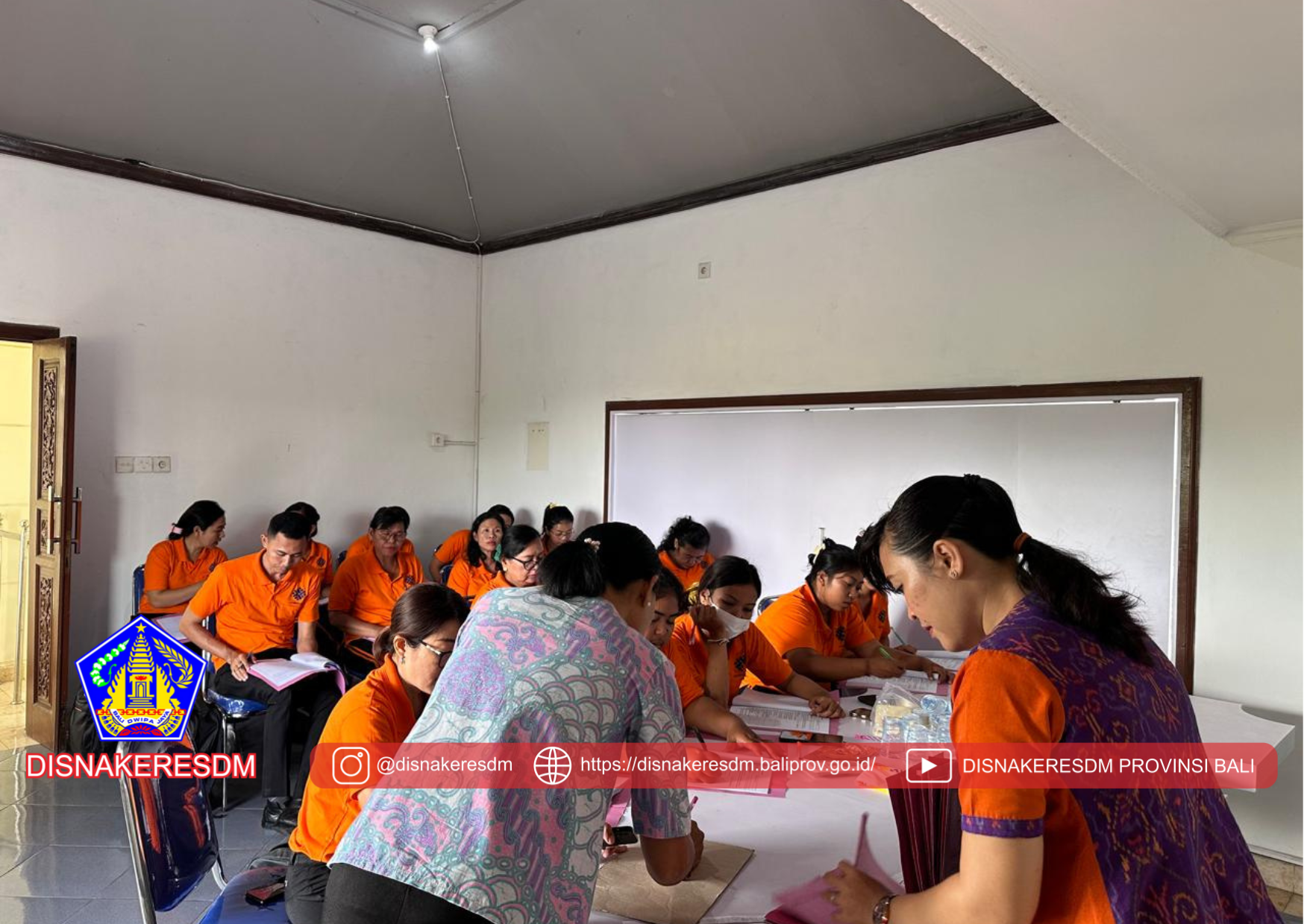 Uji Kompetensi Kepada Peserta Program Pelatihan Mobile Training Unit (MTU) Pembuatan Roti dan Kue