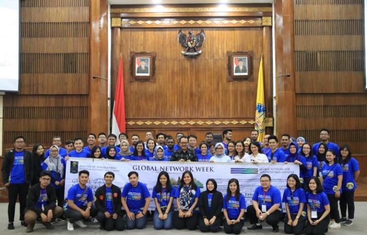 Wagub Cok Ace Paparkan Pengembangan Pariwisata Bali Pada Peserta Global Network Week Universitas Indonesia