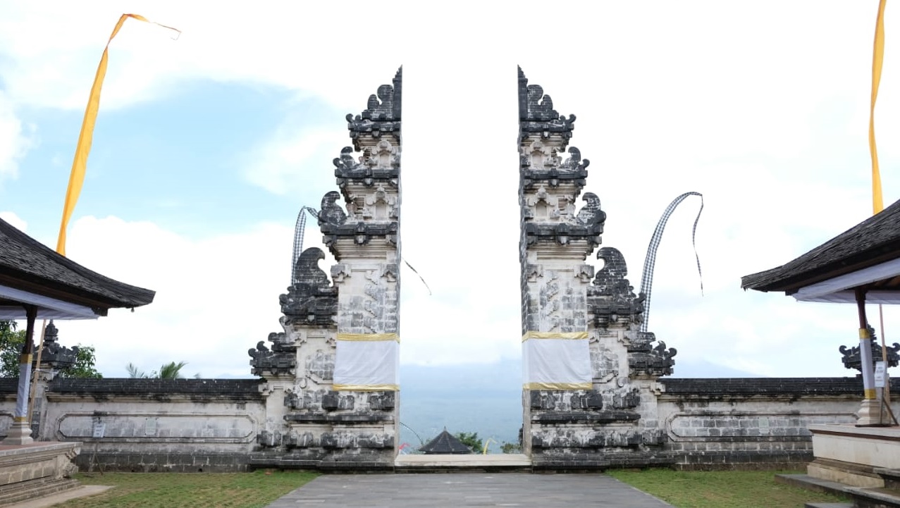 LEMPUYANG TEMPLE