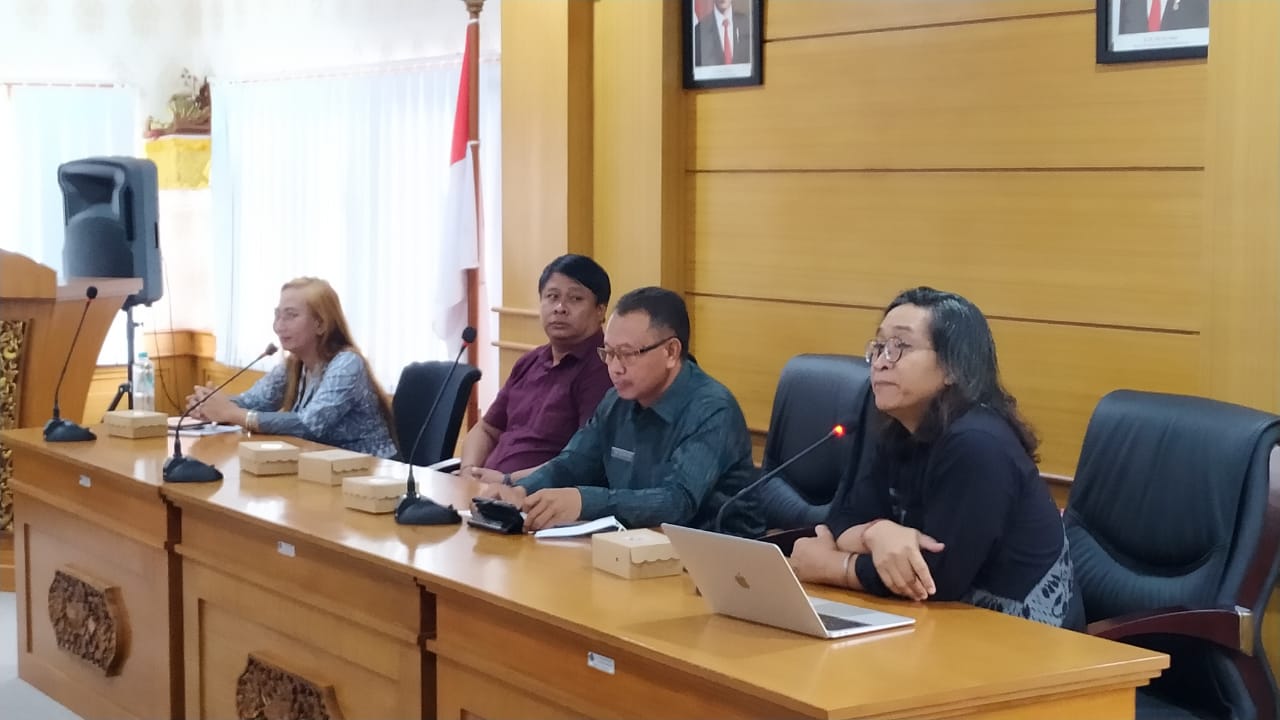 Pelaksanaan Sosialisasi Desain Kemasan Produk Berbasis Budaya Branding Bali dilaksanakan UPTD Rumah Kreatif Disperindag Provinsi Bali