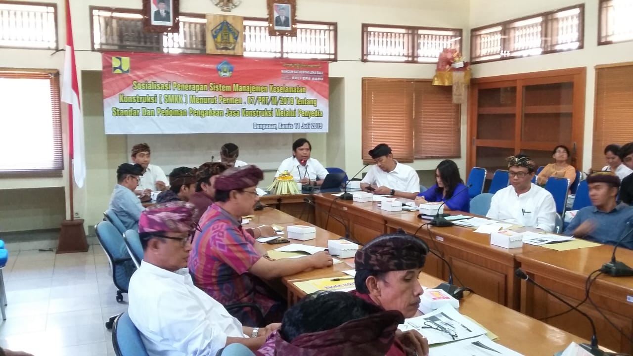 Sosialisasi Penerapan Sistem Manajemen Keselamatan Konstruksi (SMKK)