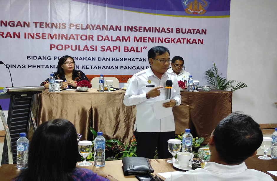 Dinas Pertanian dan Ketahanan Pangan Provinsi Bali Melaksanakan Bimbingan Teknis Pelayanan Inseminasi Buatan dengan Tema “Peran Inseminator dalam Meningkatkan Populasi Sapi Bali”