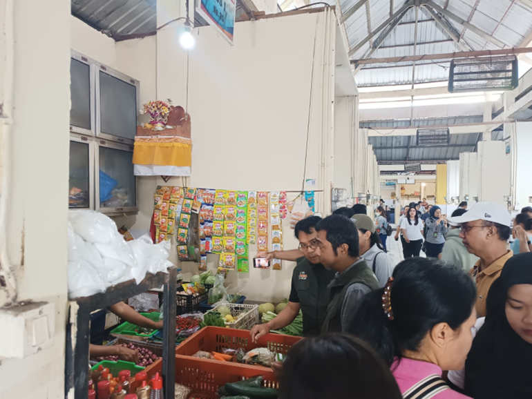 Pasar Aman Hadir di Pasar Agung Peninjoan, Denpasar, Distanpangan Bali Pastikan Ketersediaan Pangan Segar dan Aman