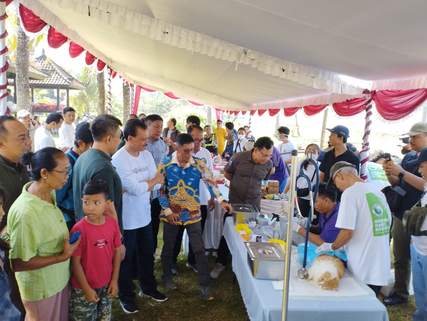 Puncak Peringatan World Rabies Day 2025 di Jembrana: Pemprov Bali Tegaskan Komitmen “Act Now” untuk Bali Bebas Rabies