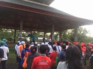 Peringati Hari Peduli Sampah Nasional (HPSN) 2019 DLH Provinsi Bali Mengikuti Gerakan kebersihan di Pura Jati Kintamani Bangli