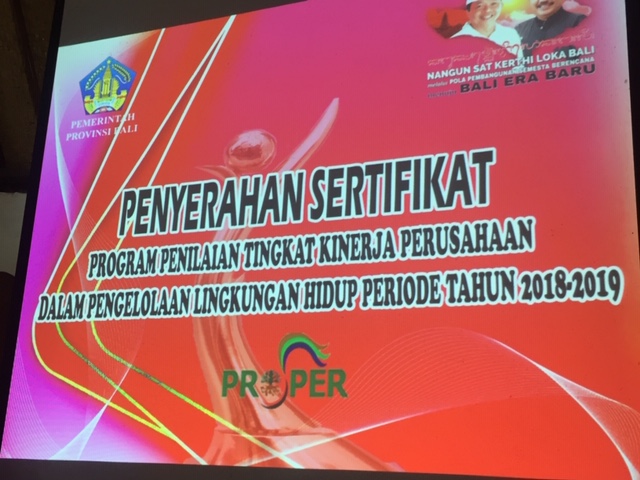 Penyerahan Sertifikat Peserta Proper Periode 2018 - 2019