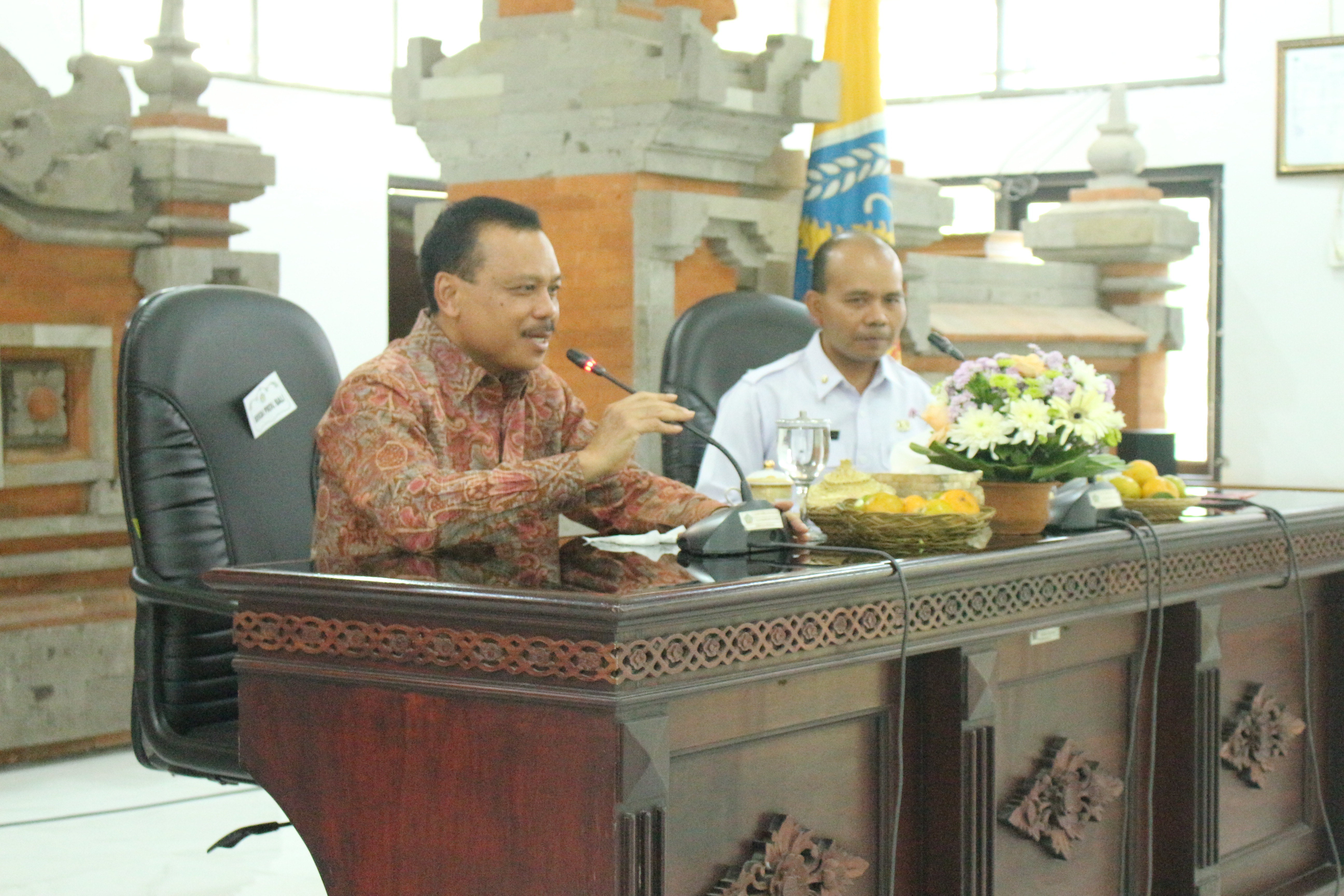 Sekretaris Daerah Provinsi Bali, Dewa Made Indra, mengapresiasi 30 sekolah penerima Penghargaan Sekolah Adiwiyata Provinsi Bali 2025
