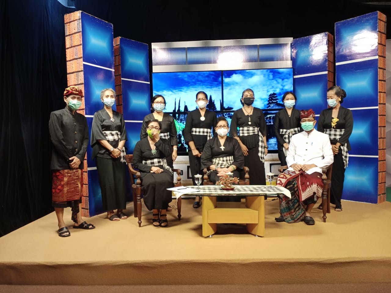 SOSIALISASI PERDA NOMOR 4 TAHUN 2019                                                                  ‘PAKIS BALI’ PERKUAT SWADHARMA KRAMA ISTRI DESA ADAT