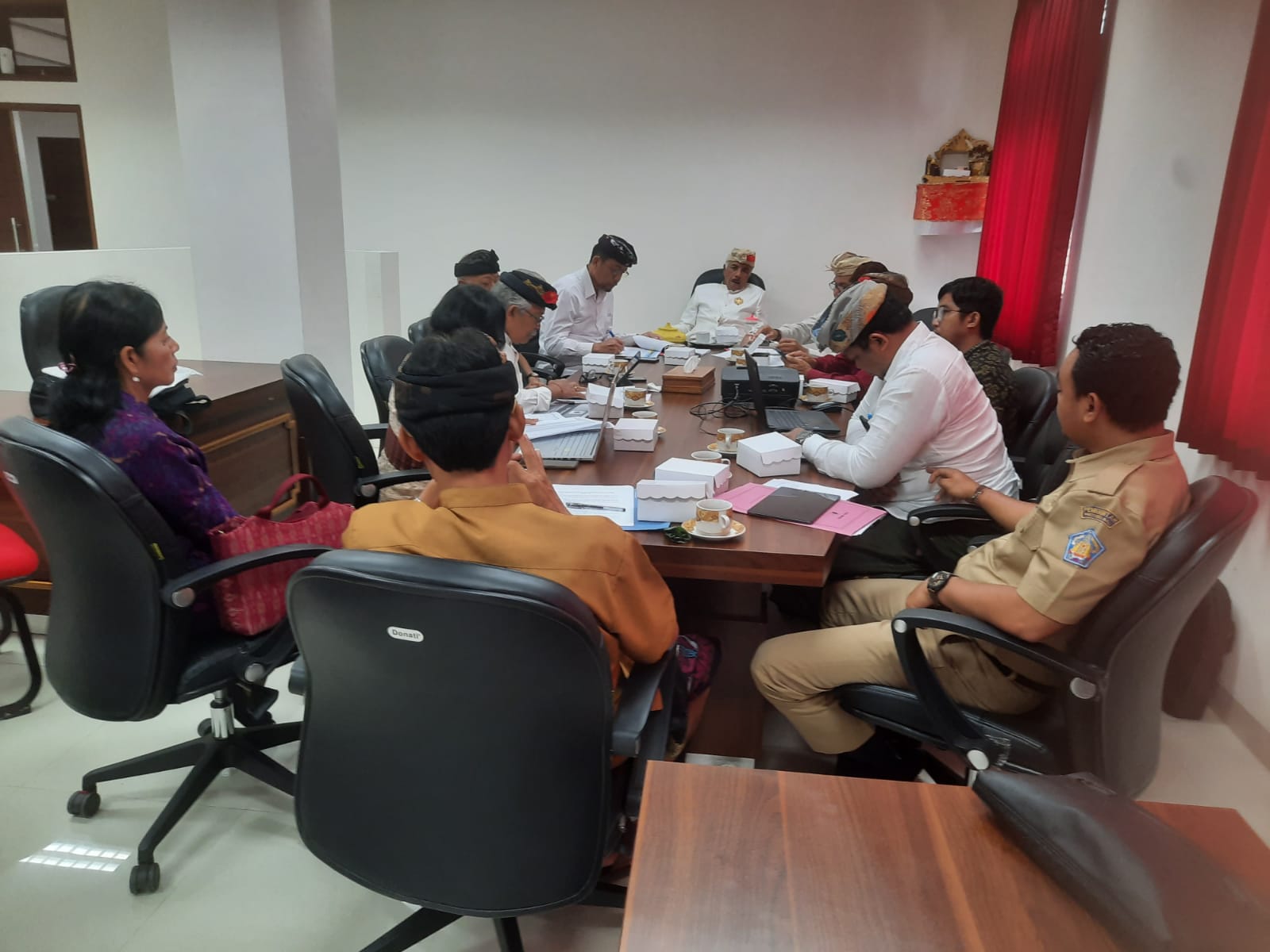 Rapat Sinkronisasi Kegiatan Antara Dinas PMA Provinsi Bali dan MDA Provinsi Bali