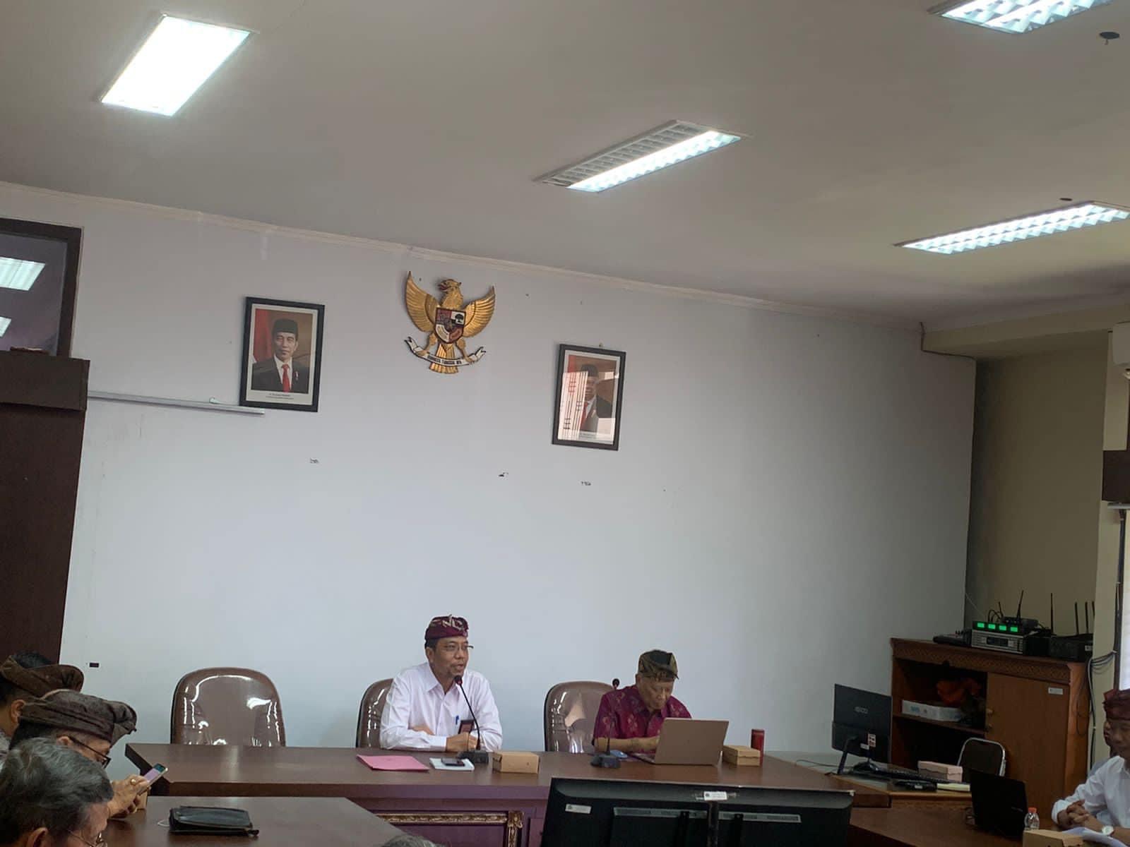 Rapat Presentasi Rancangan Aplikasi LPD