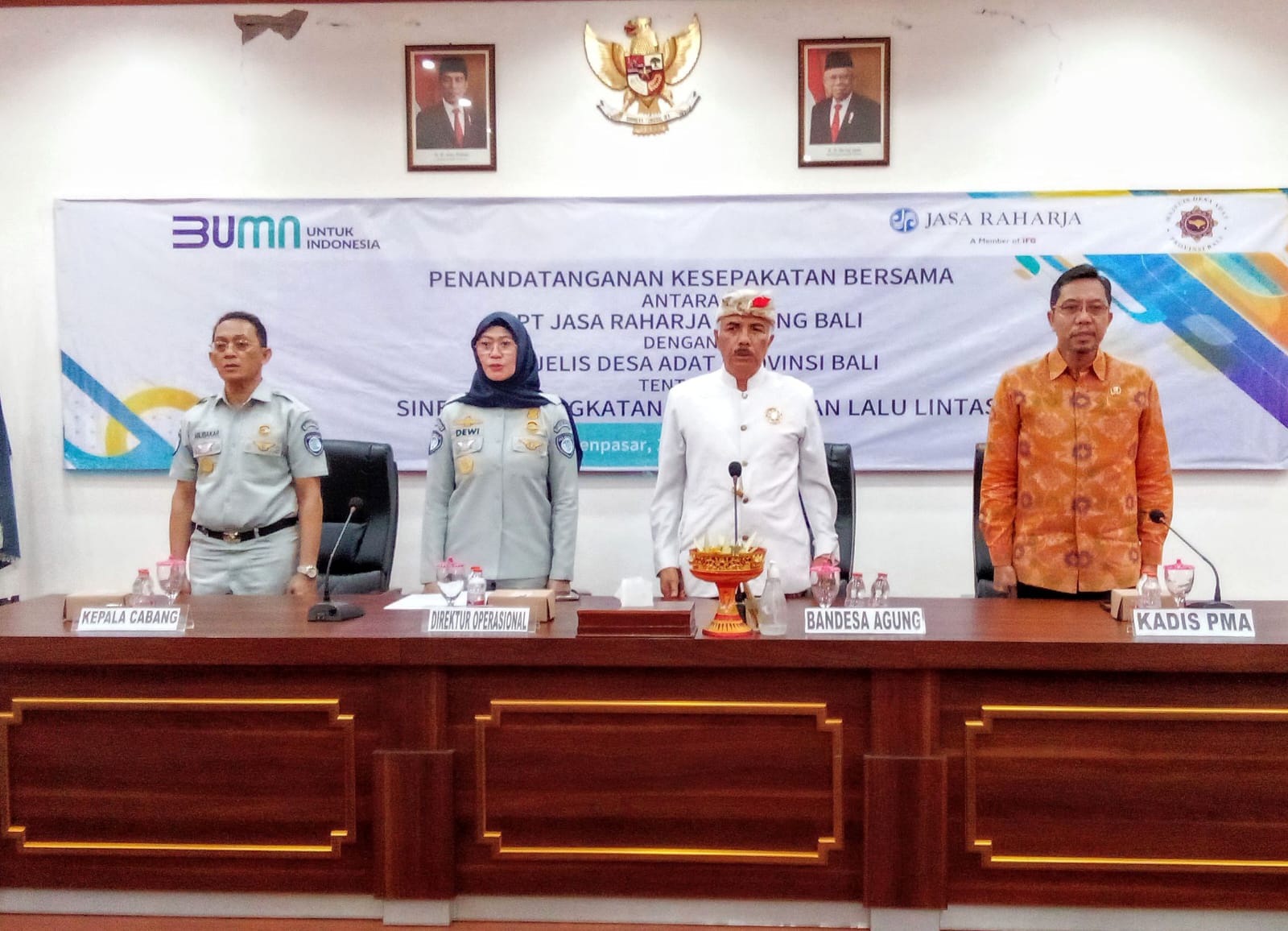 Penandatanganan Kesepakatan Bersama antara PT Jasa Raharja Bali dan Majelis Desa Adat Provinsi Bali