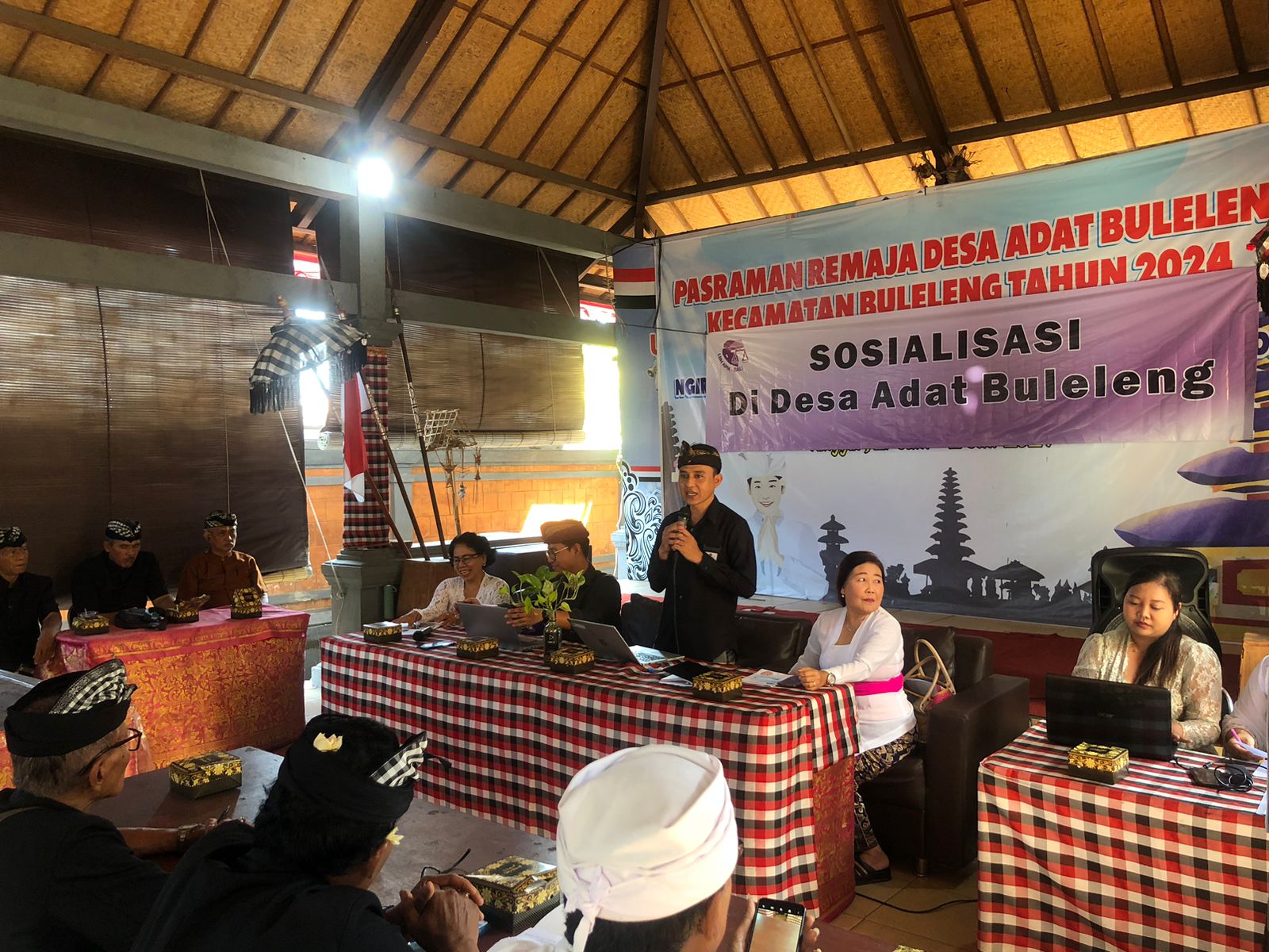 Sosialisasi Pelaksanaan Peraturan Daerah (Perda) Nomor 4 Tahun 2019 tentang Desa Adat di Bali