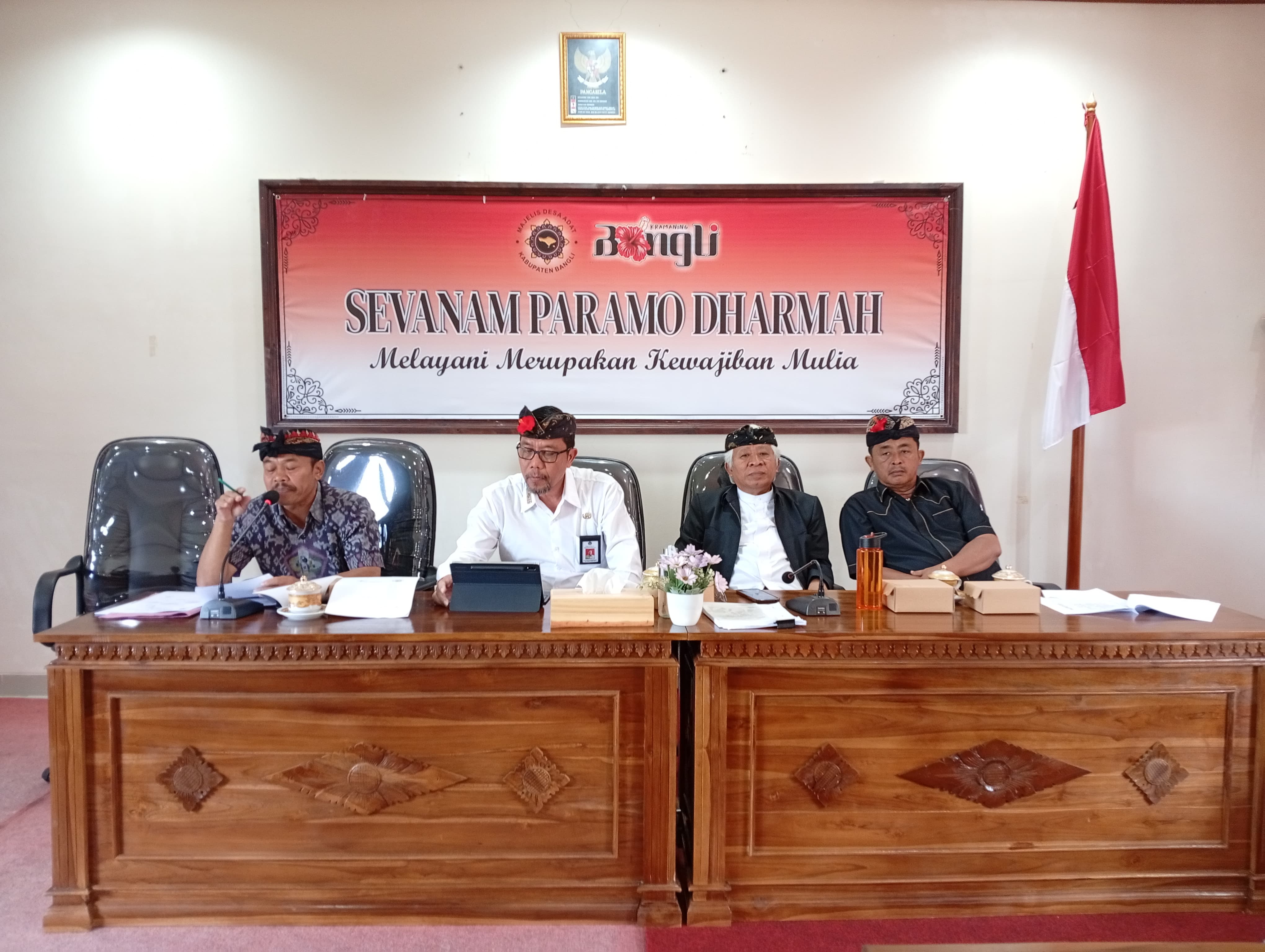 Kadis PMA Hadiri Pendampingan Persiapan Ngadegang Bandesa dan Prajuru Desa Adat Selat, Susut – Bangli