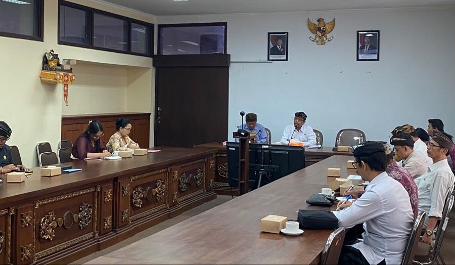 Rapat Koordinasi Implementasi Peraturan Gubernur Bali Nomor 97 Tahun 2018