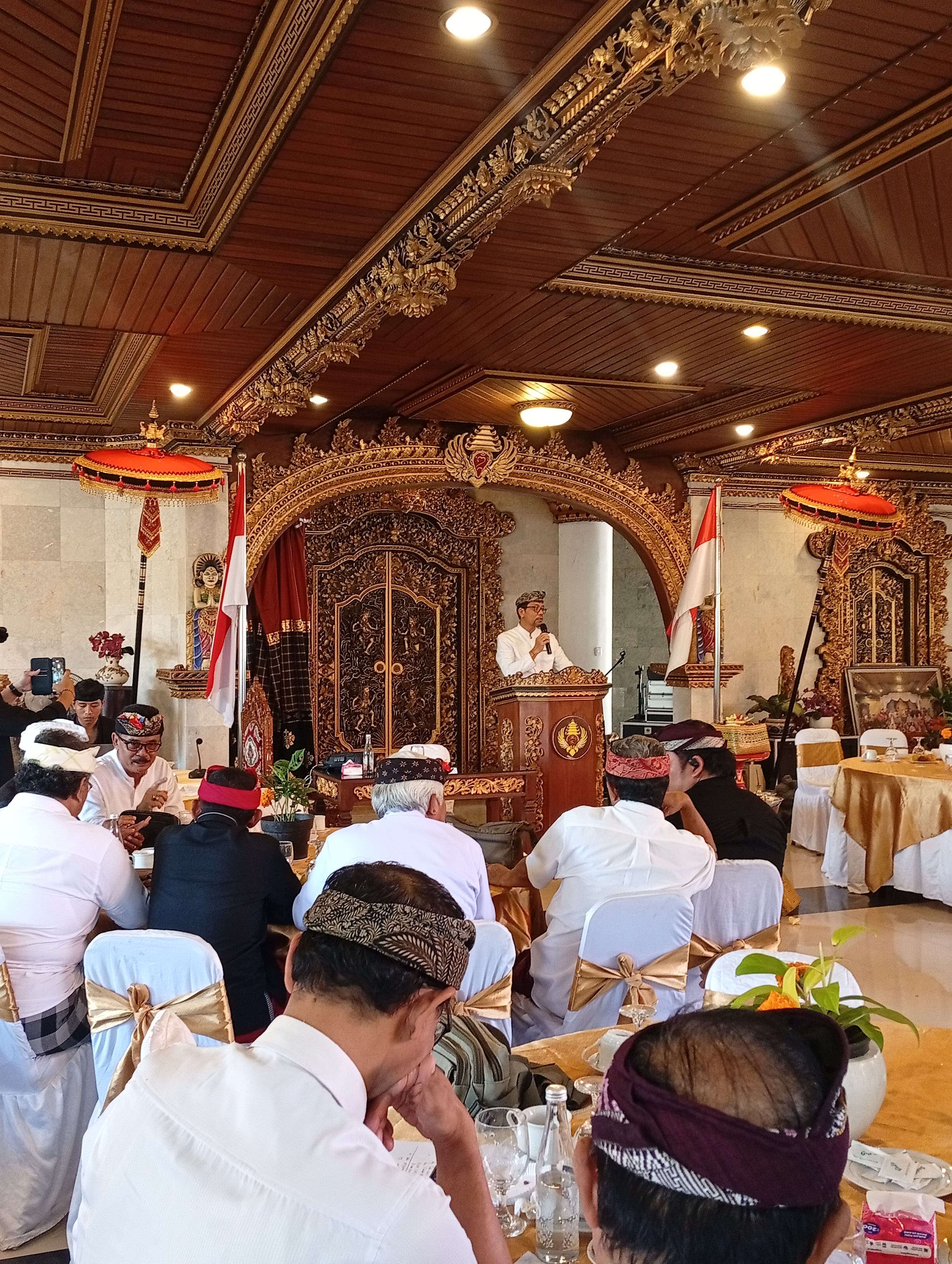 Kepala Dinas PMA Bali Hadiri Simakrama Prajuru MDA Bali di Klungkung
