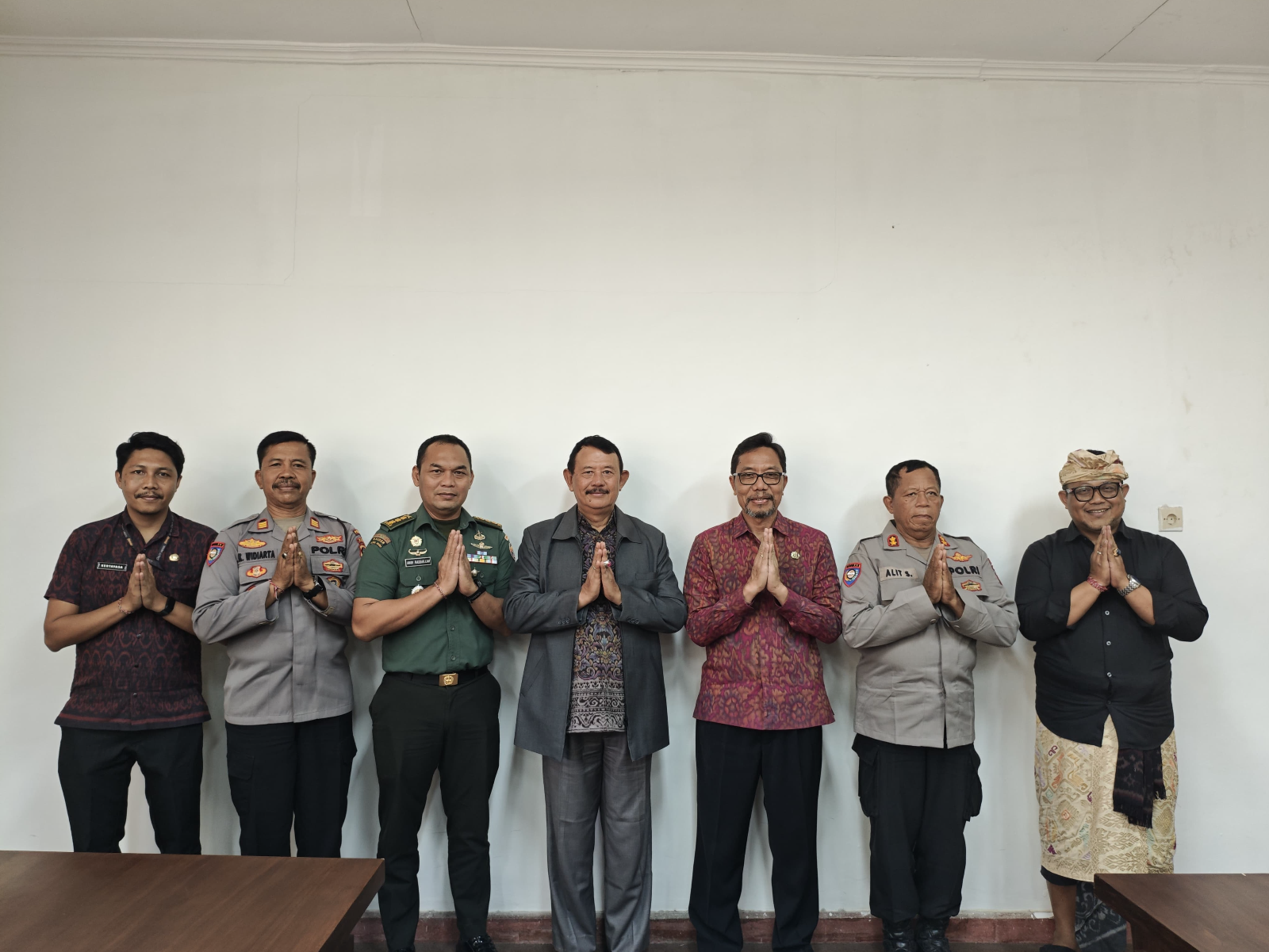 DINAS PMA PROVINSI BALI MENYELENGGARAKAN SOSIALISASI PERGUB BALI NOMOR 58 TAHUN 2025