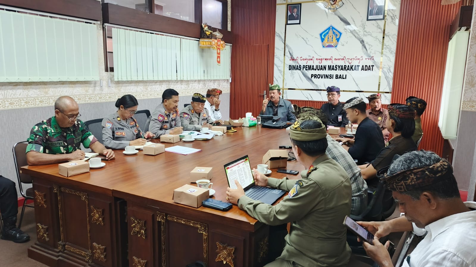 Penyempurnaan Pedoman Teknis SIPANDU BERADAT 2026, Dinas PMA Gelar Rapat Pembahasan