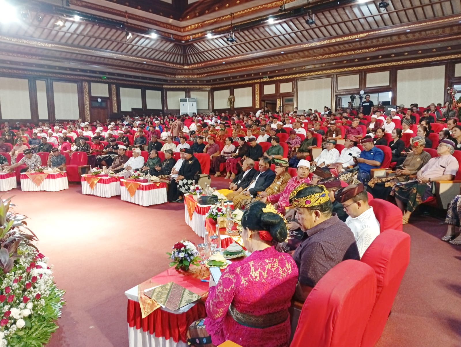 Kadis PMA Dampingi Gubernur Bali Hadiri Seminar Nasional PORGAS