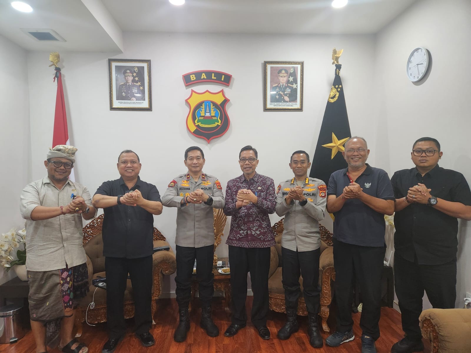 Kadis DPMA dan Kaban Kesbangpol Gelar Bincang Santai Bersama Wakapolda Bali
