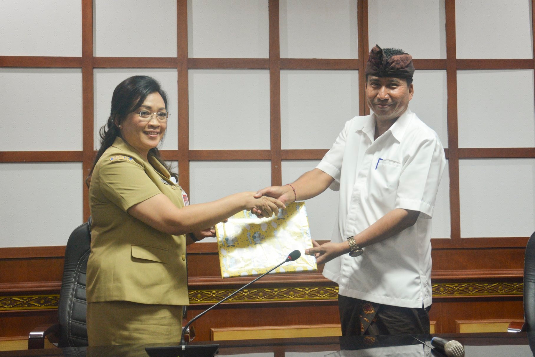 Perpisahan Ibu Putu Naning Djayaningsih