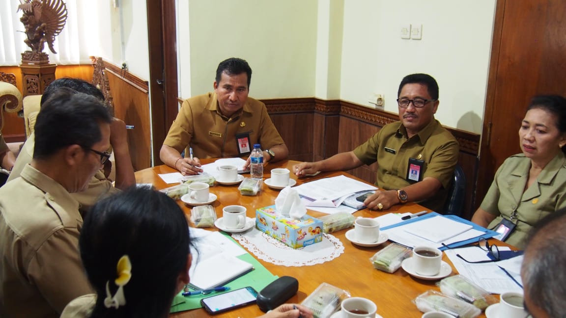Rapat rutin Evaluasi Kegiatan di lingkungan Inspektorat Provinsi Bali.