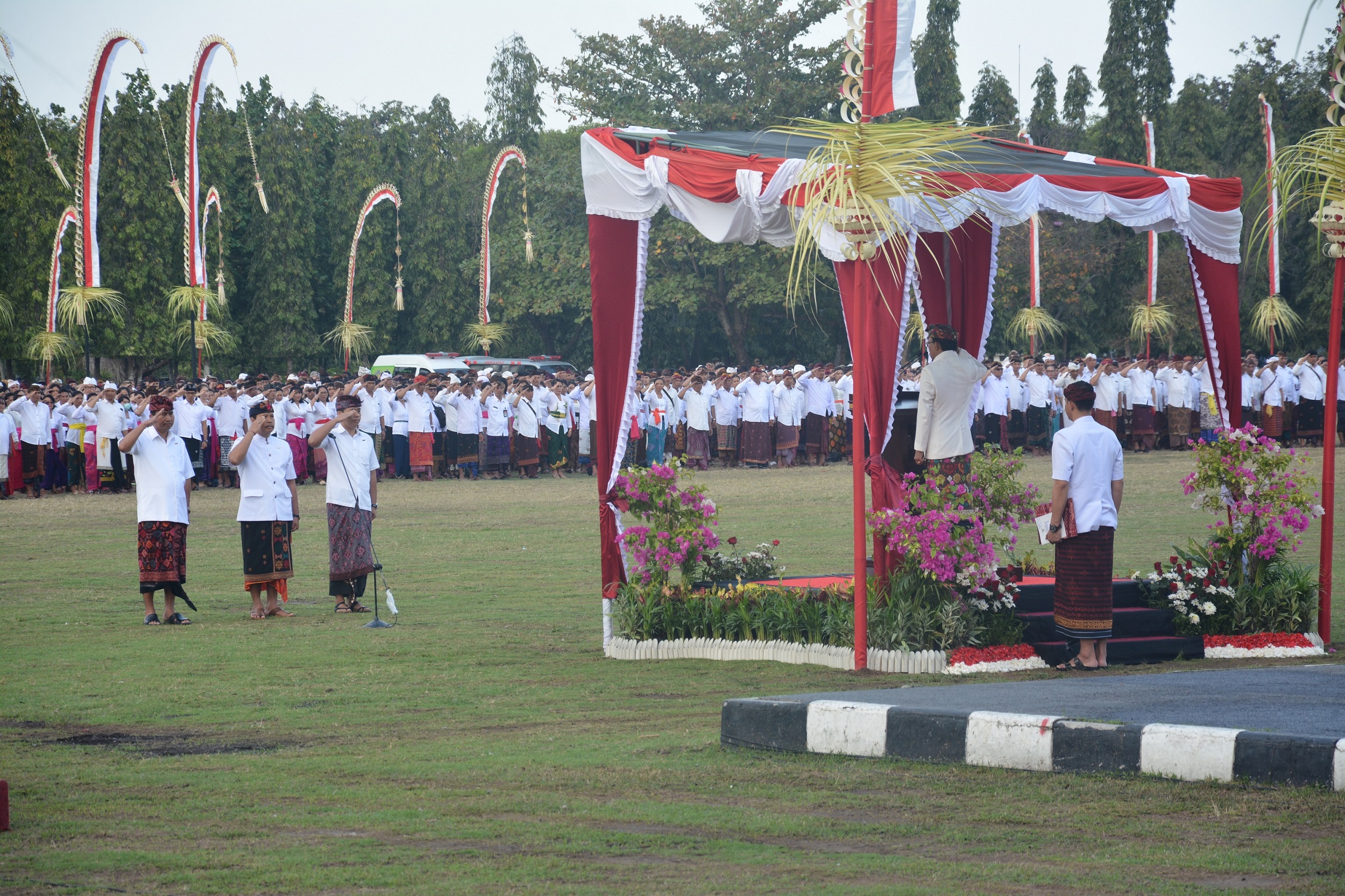 Upacara Bendera memperingati Hari Jadi Ke-61 Provinsi Bali Tahun 2019