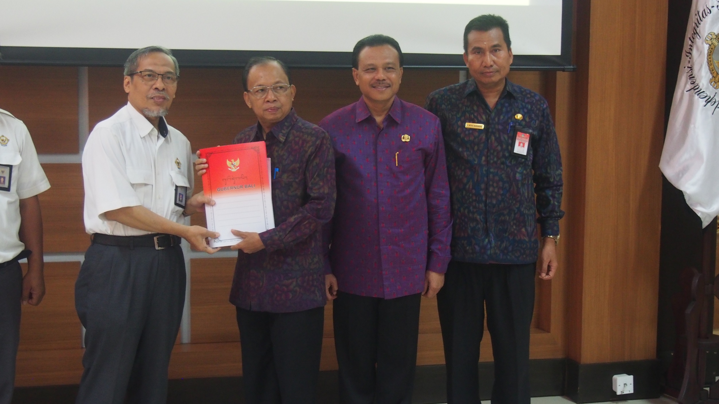 Penyerahan Laporan Keuangan Pemerintah Daerah (LKPD) Provinsi Bali Tahun Anggaran 2019