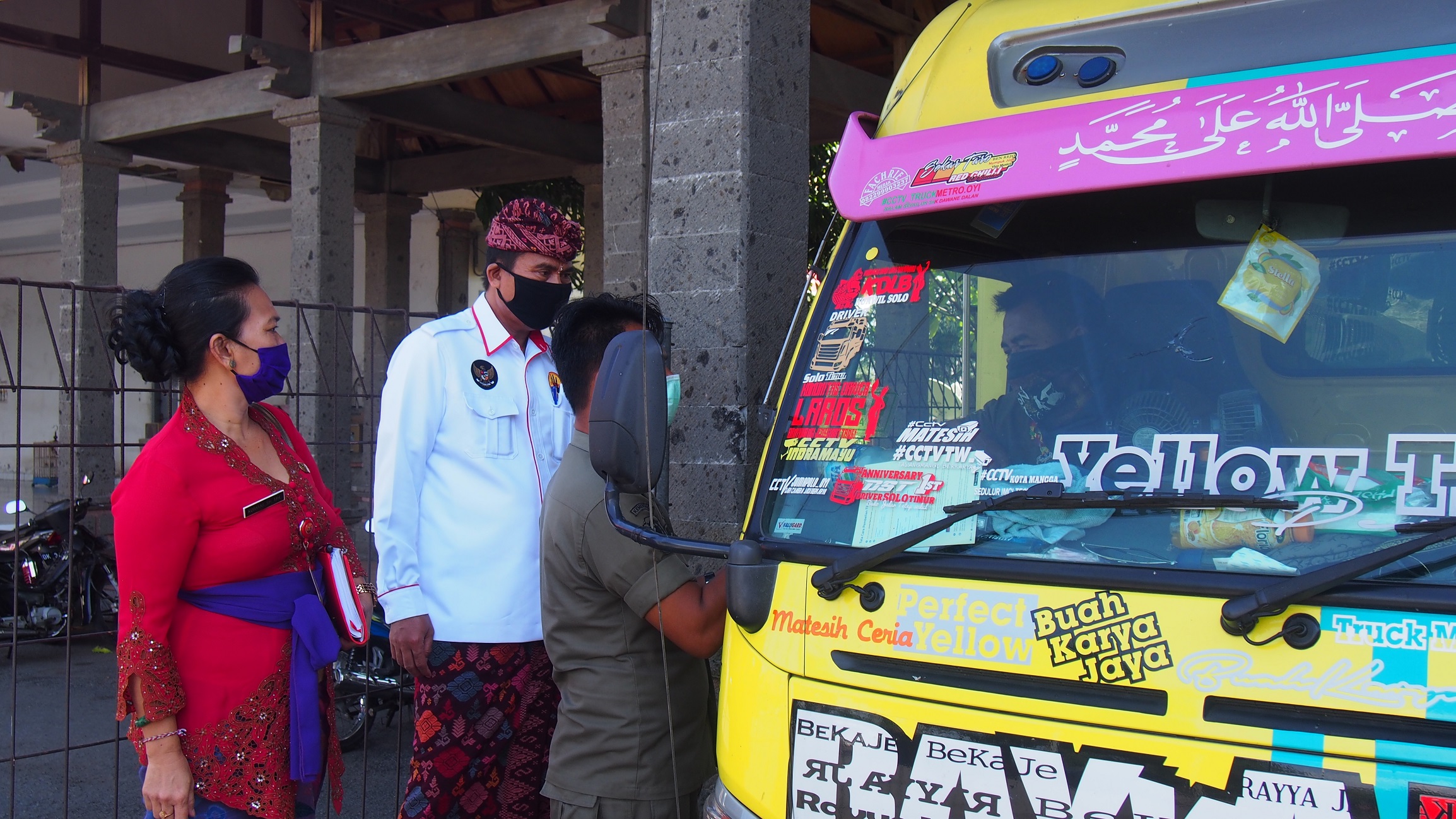 Tim Saber Pungli Provinsi Bali melakukan kunjungan kerja/inspeksi terkait informasi adanya Pungutan Liar di Pintu Masuk Bali yaitu di Pelabuhan Gilimanuk.