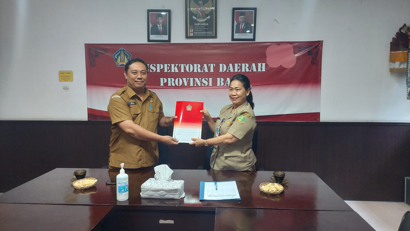 Penyerahan Naskah Hasil Pengawasan (NHP) pada Pemerintah Kabupaten Jembrana