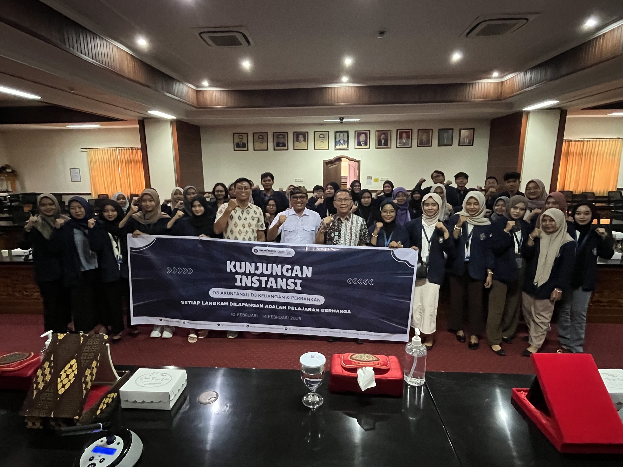 Menerima Kunjungan Kuliah Kerja Lapangan dari Program Studi Diploma 3 Jurusan Akuntansi Politeknik Negeri Semarang