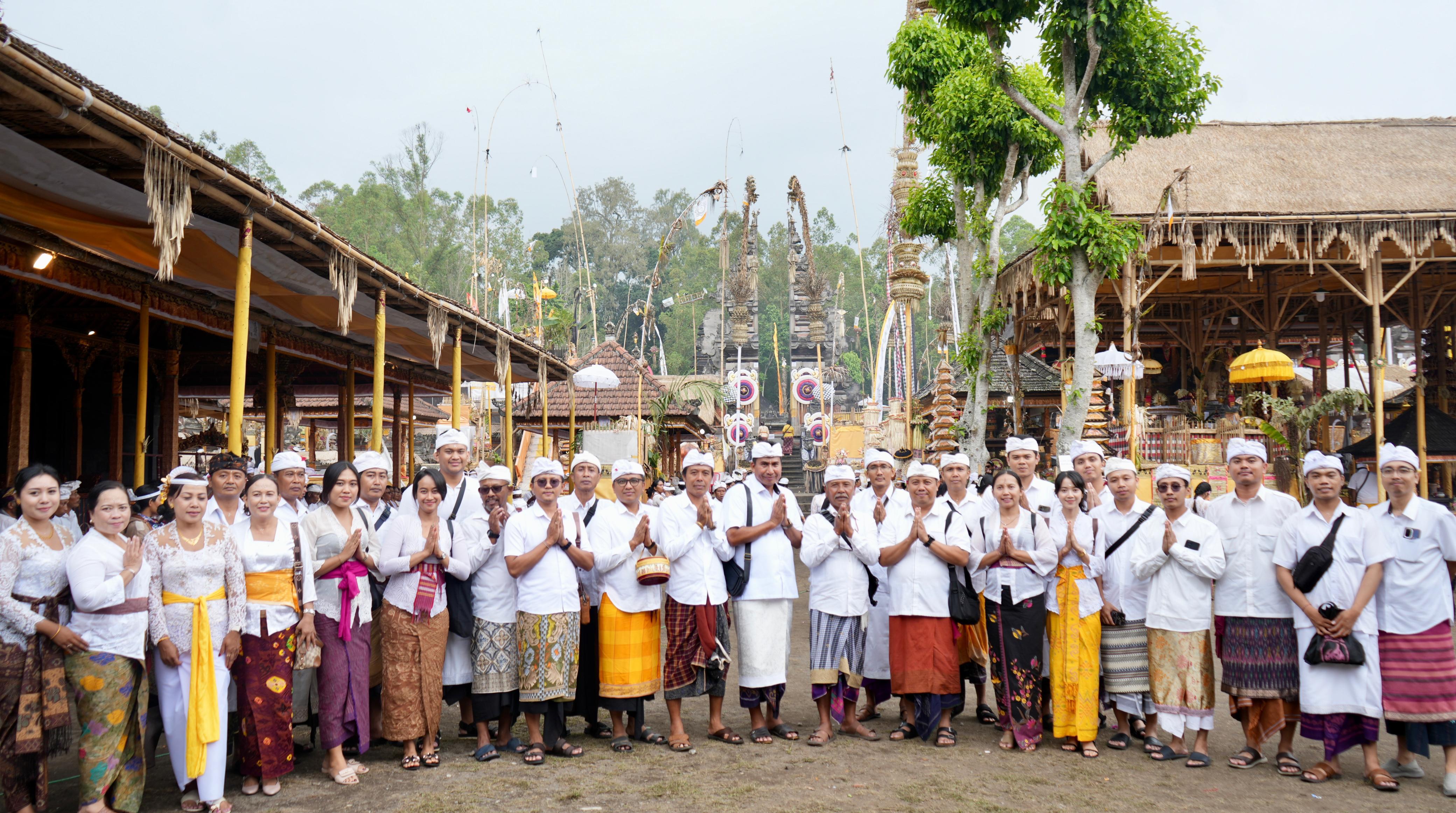 Inspektorat Daerah Provinsi Bali melaksanakan Tirta Yatra ke Pura Kahyangan Jagat Dalem Balingkang